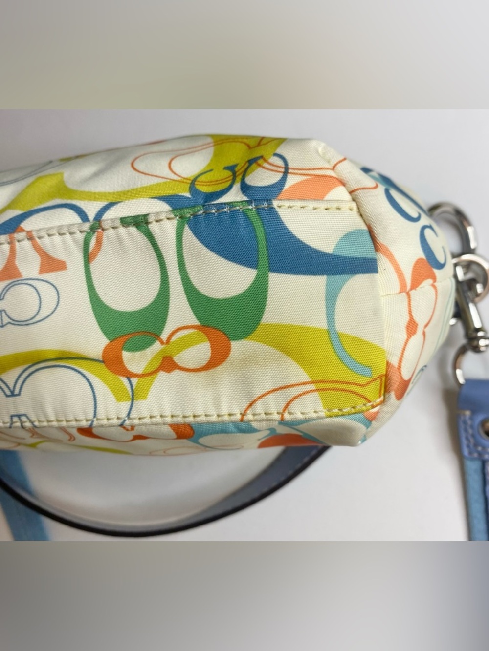 Coach Optic Butterfly Demi Baguette handbag EUC!๐ 11" x 6" - Picture 13 of 14
